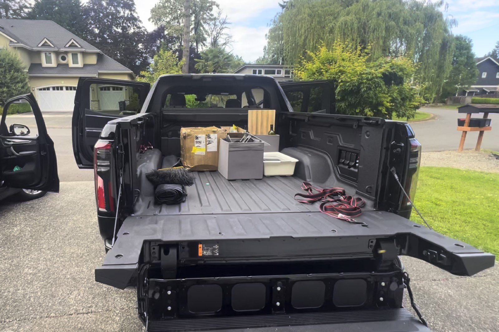 2025 GMC Sierra EV Denali Max Range — A Full‑Size Electric Truck That Does It All